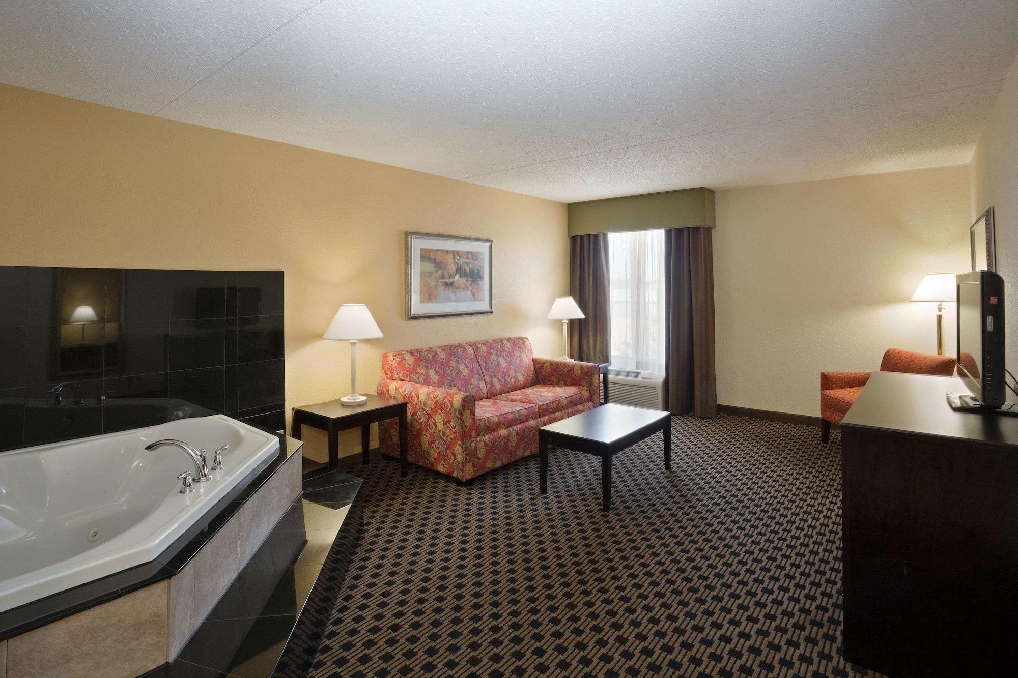 Hotel La Quinta By Wyndham Salina Extérieur photo