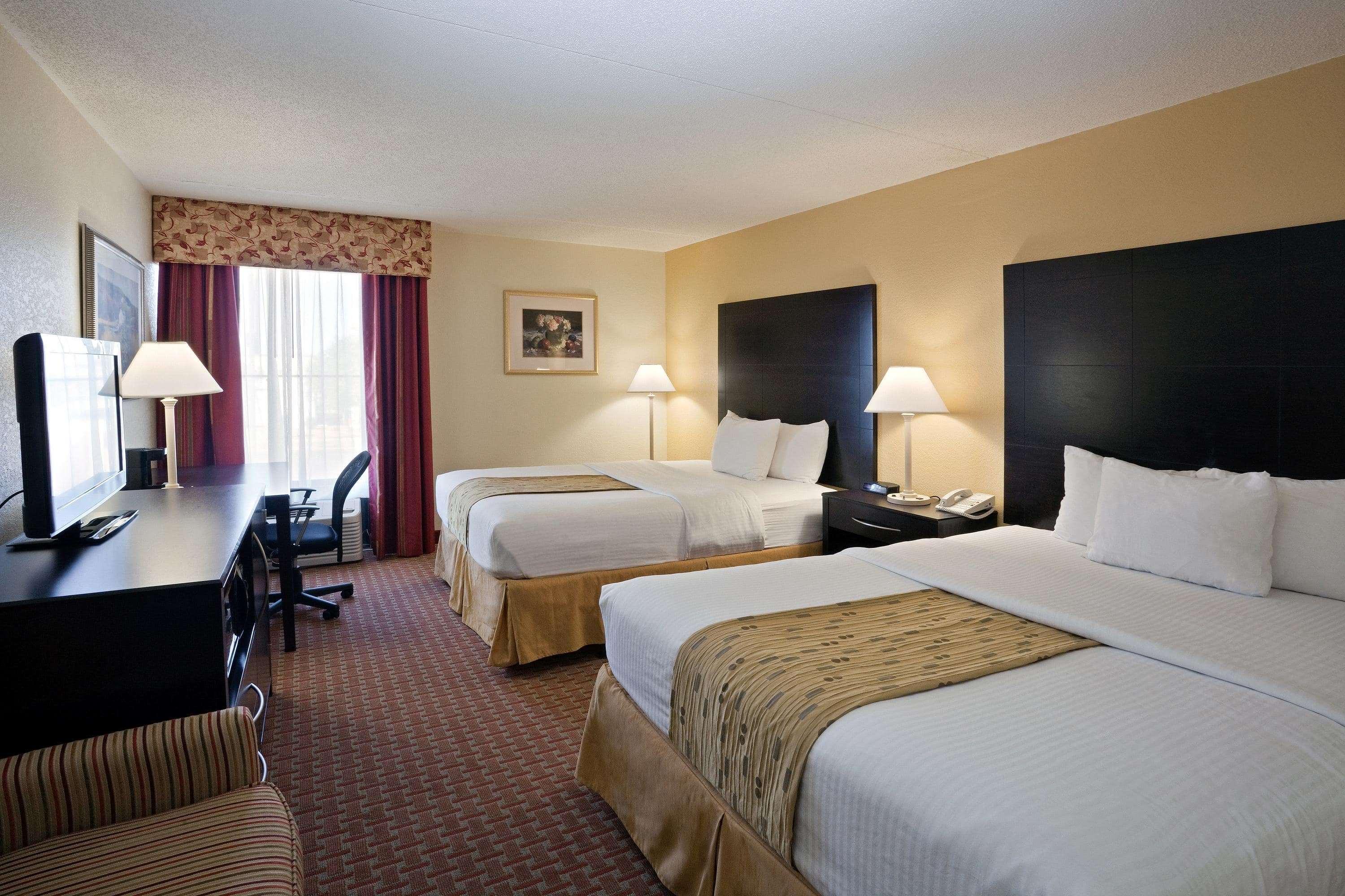Hotel La Quinta By Wyndham Salina Extérieur photo