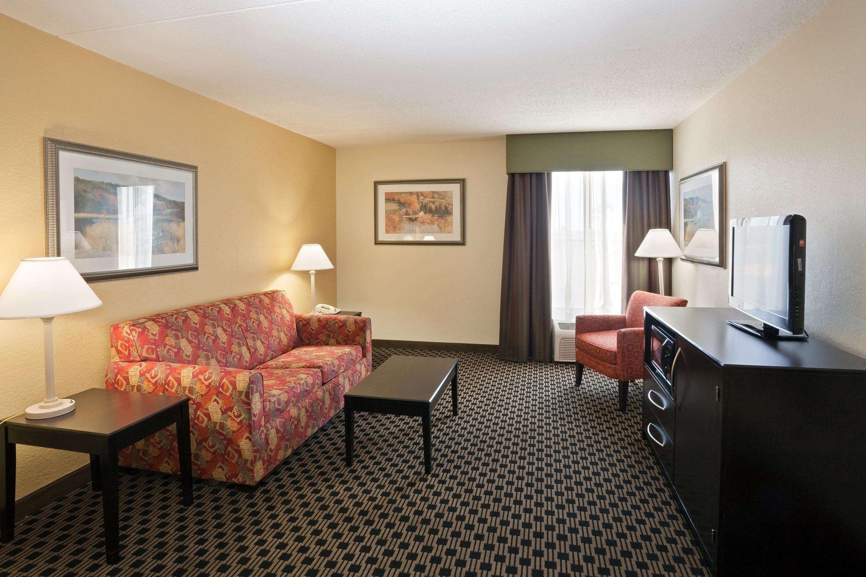 Hotel La Quinta By Wyndham Salina Extérieur photo