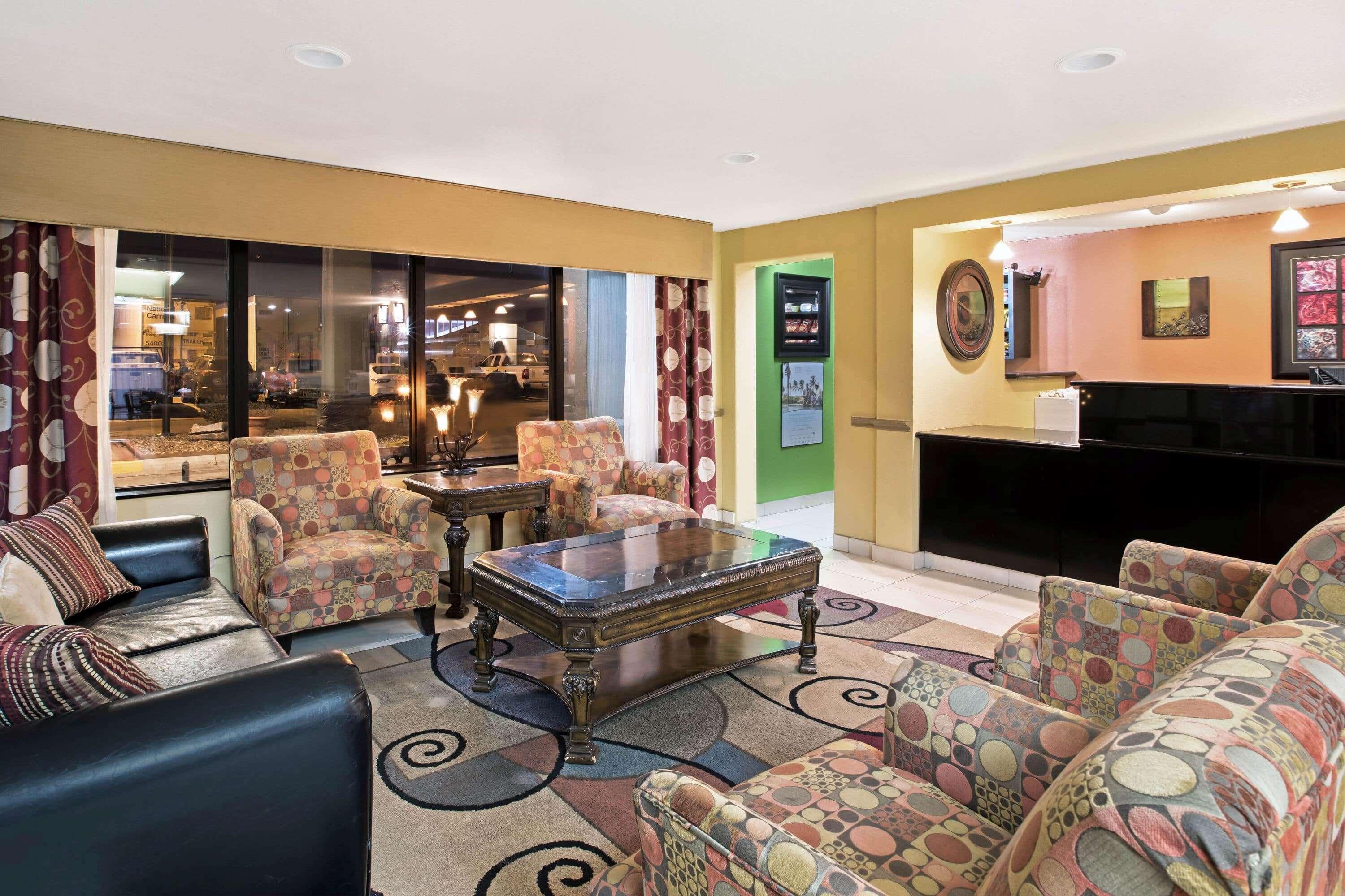 Hotel La Quinta By Wyndham Salina Extérieur photo