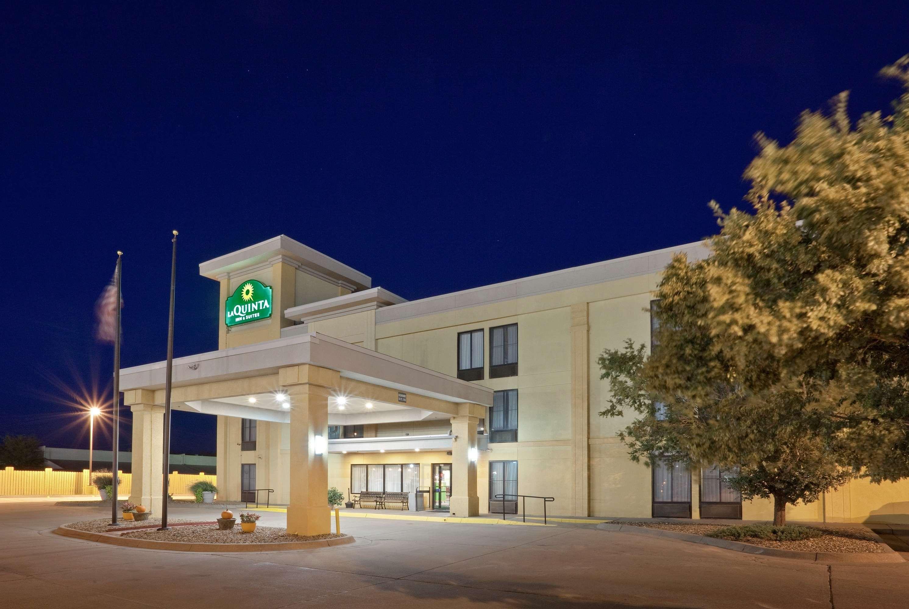 Hotel La Quinta By Wyndham Salina Extérieur photo