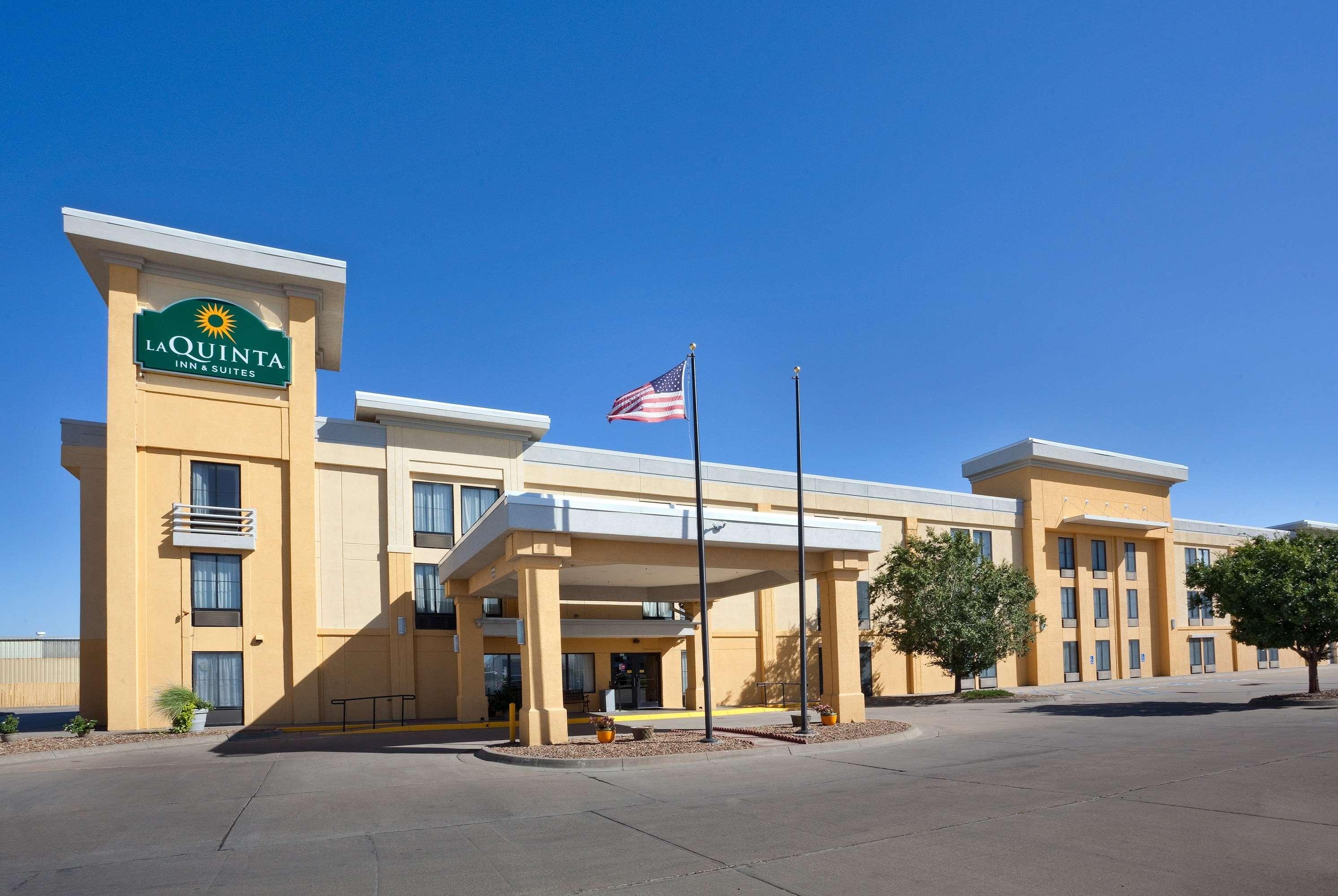 Hotel La Quinta By Wyndham Salina Extérieur photo